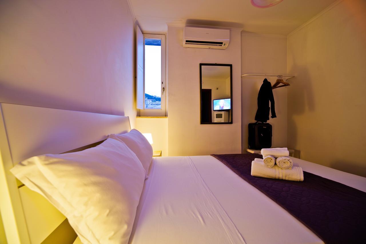 Bed And Travel Apartment Dogana Regia 15 Salerno Esterno foto